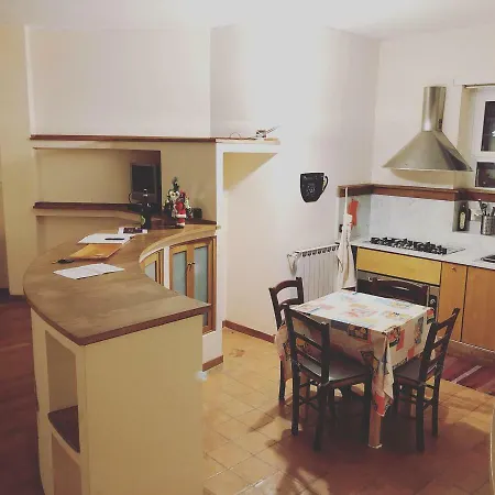 La Casa Di Ada Apartment *